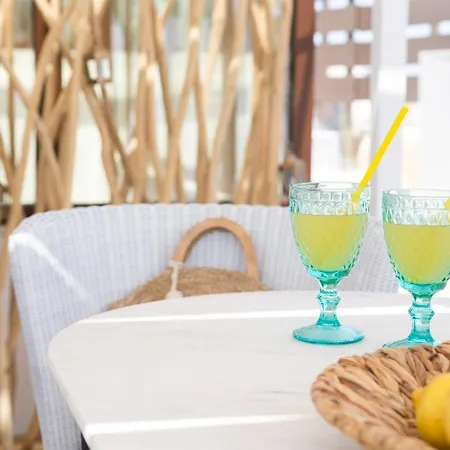 Stema Luxury Escape, Rooftop Jacuzzi & Panoramic Views *