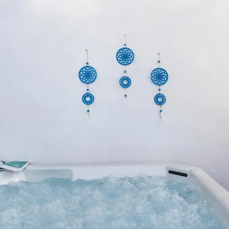 Stema Luxury Escape, Rooftop Jacuzzi & Panoramic Views أتسيبوبولو