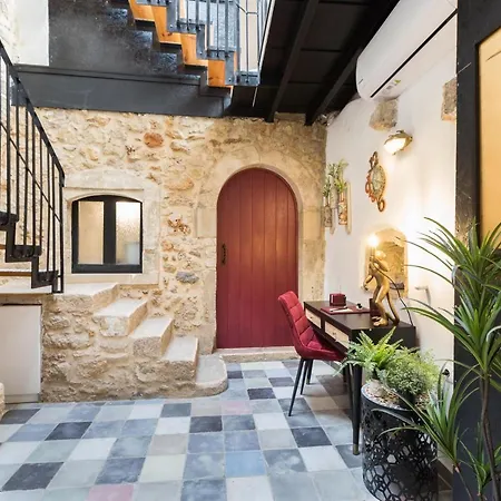 Stema Luxury Escape, Rooftop Jacuzzi & Panoramic Views أتسيبوبولو